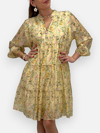 Blommig klänning i tencel
