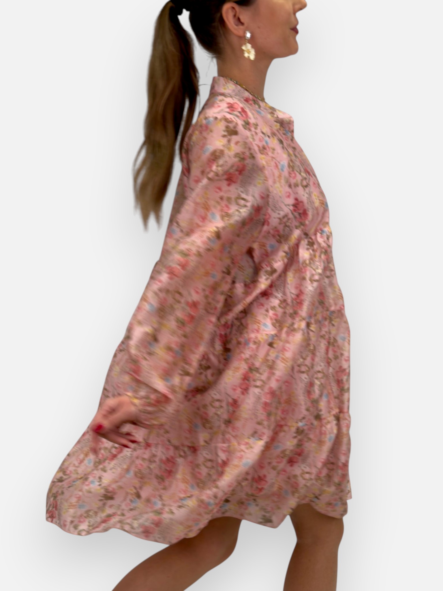 Blommig klänning i tencel - 3