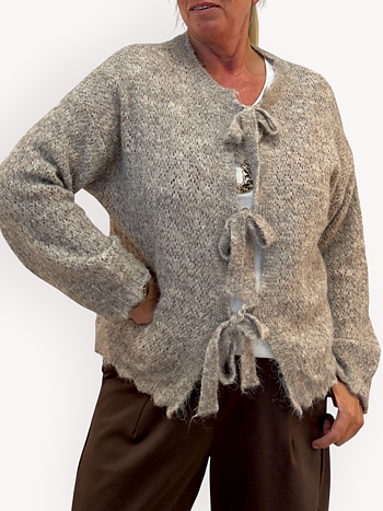 Knitted cardigan with tie bows