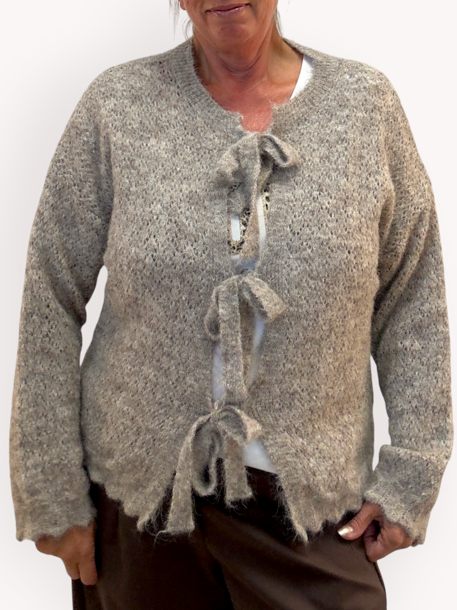 Knitted cardigan with tie bows - 2