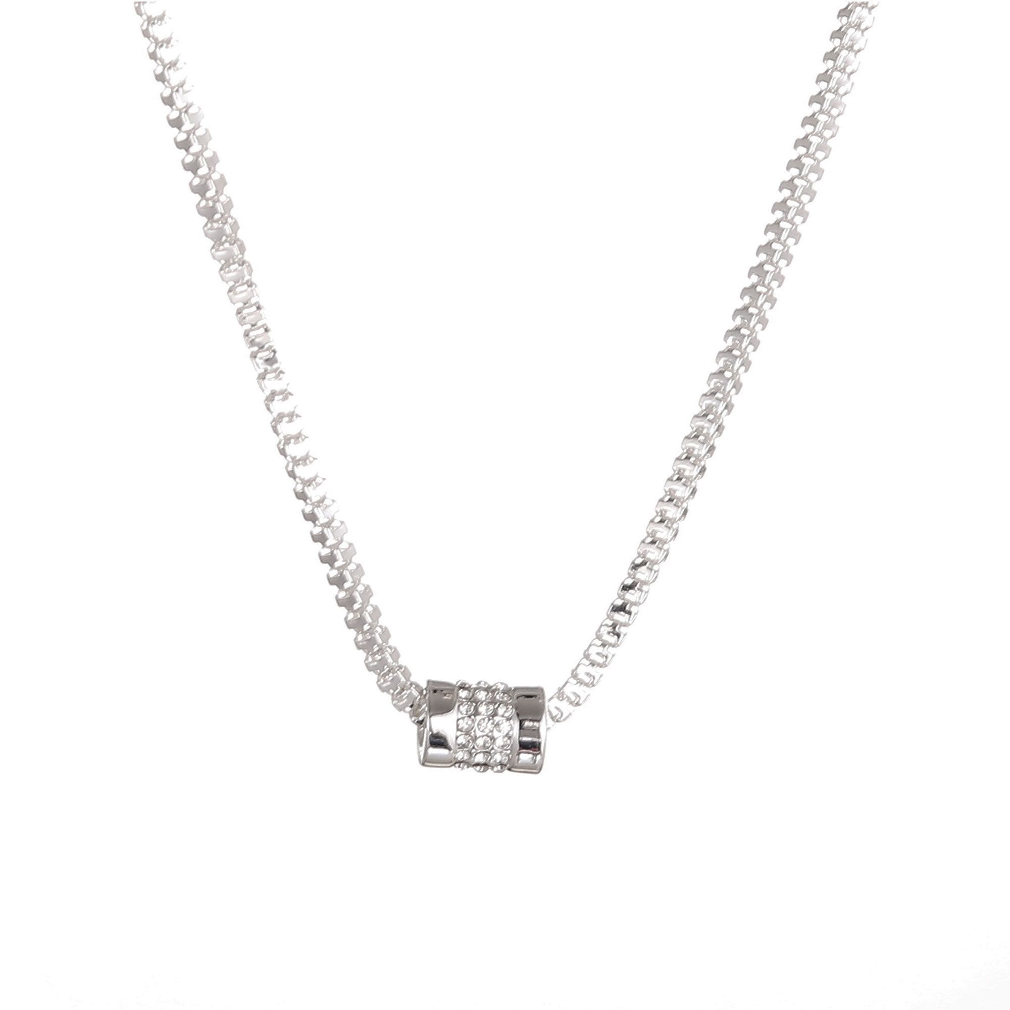 Short necklace