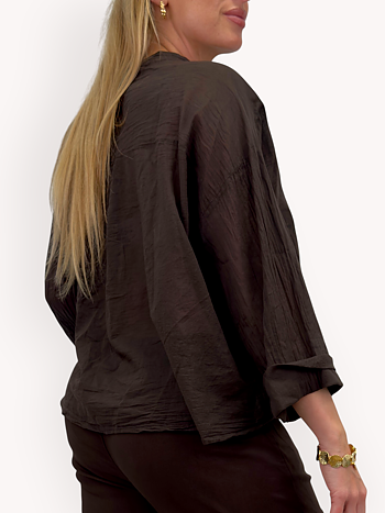 Blus med omlottkant