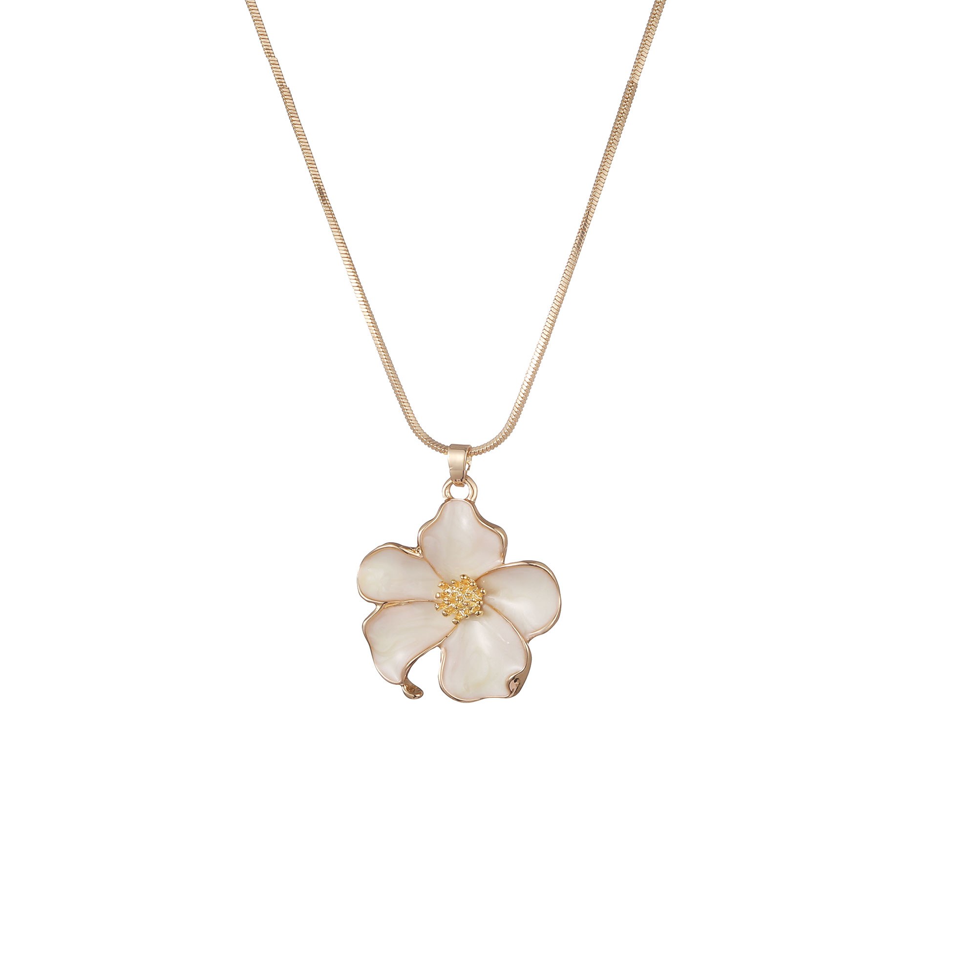 Short necklace