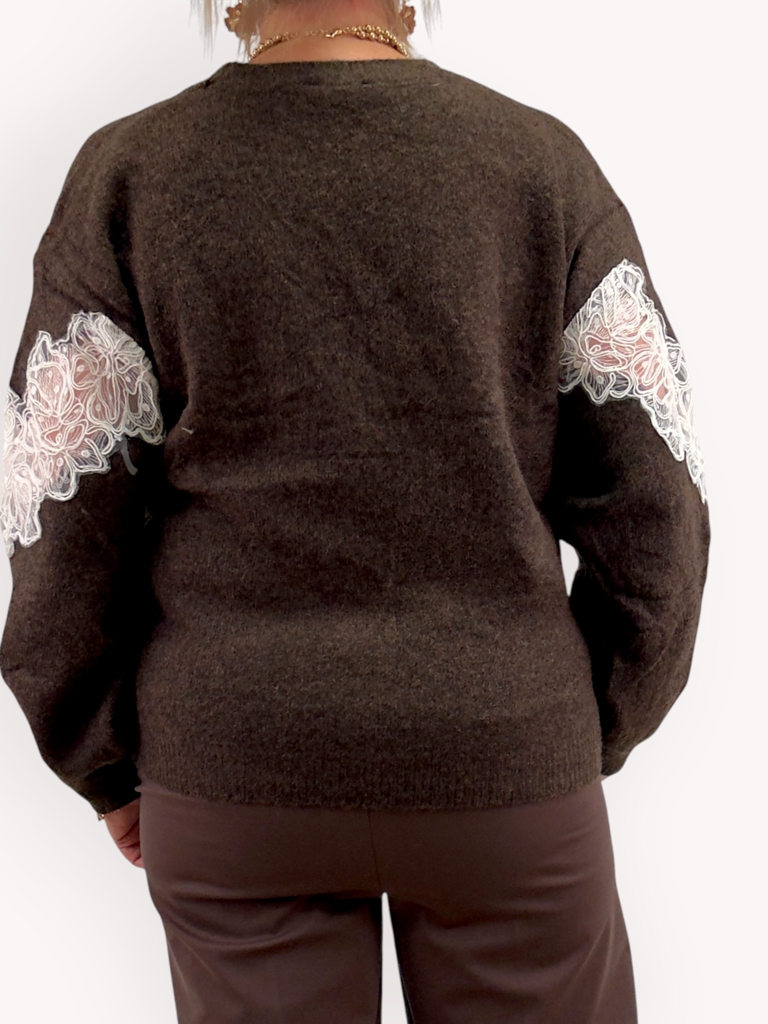 Knitted sweater with lace - 3