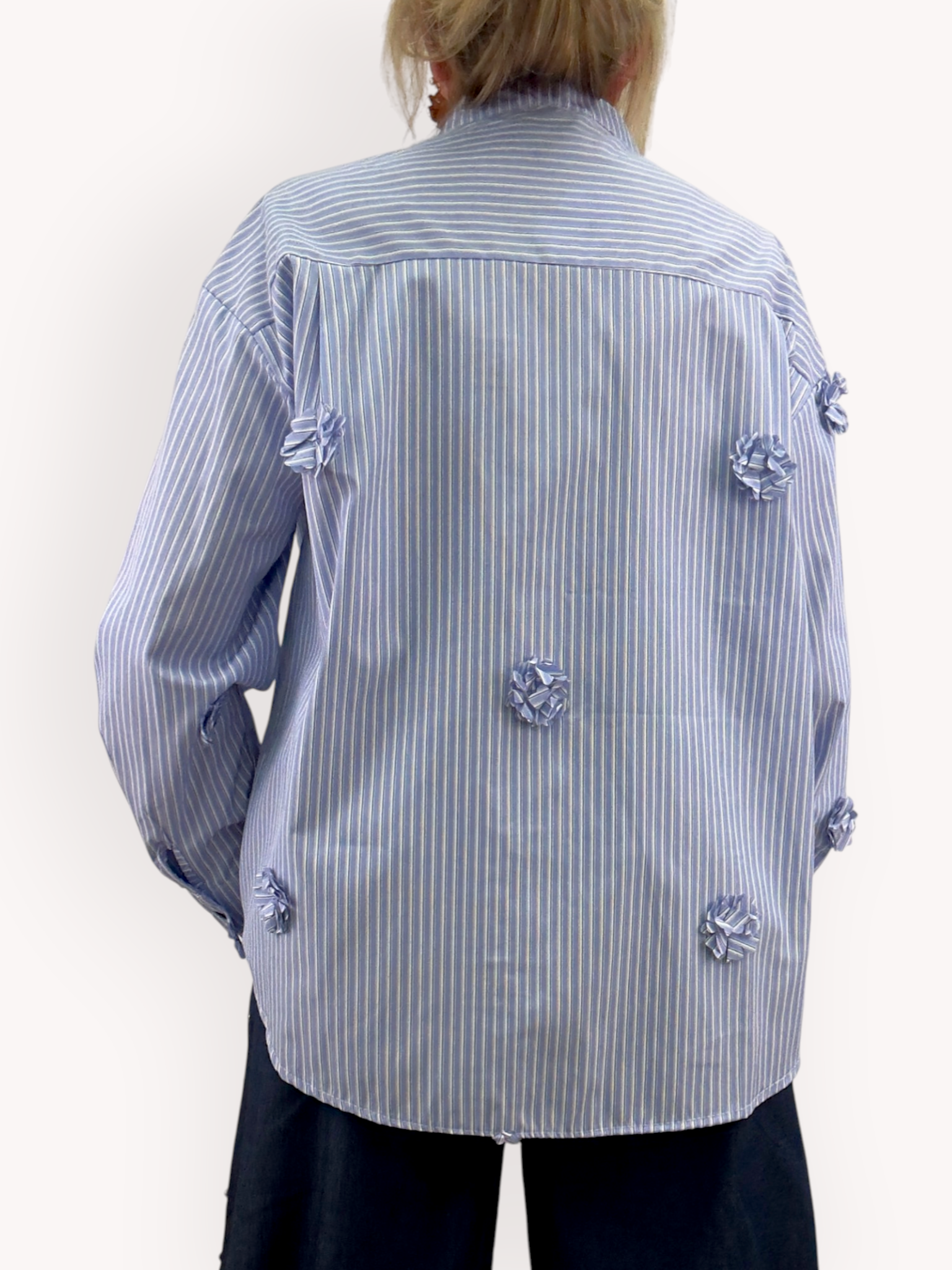Striped blouse with flowers - 3