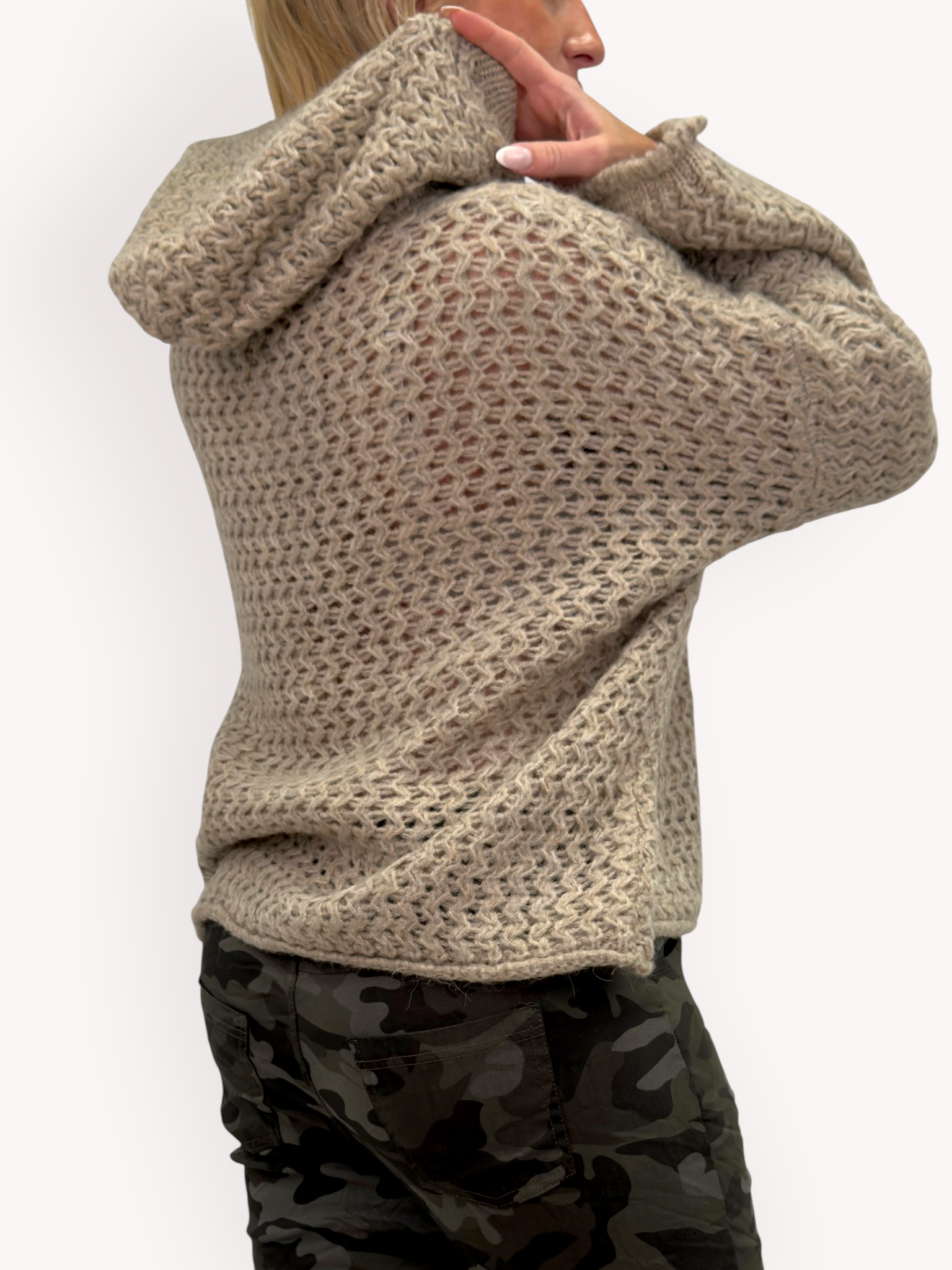 Knitted hoodie - 2