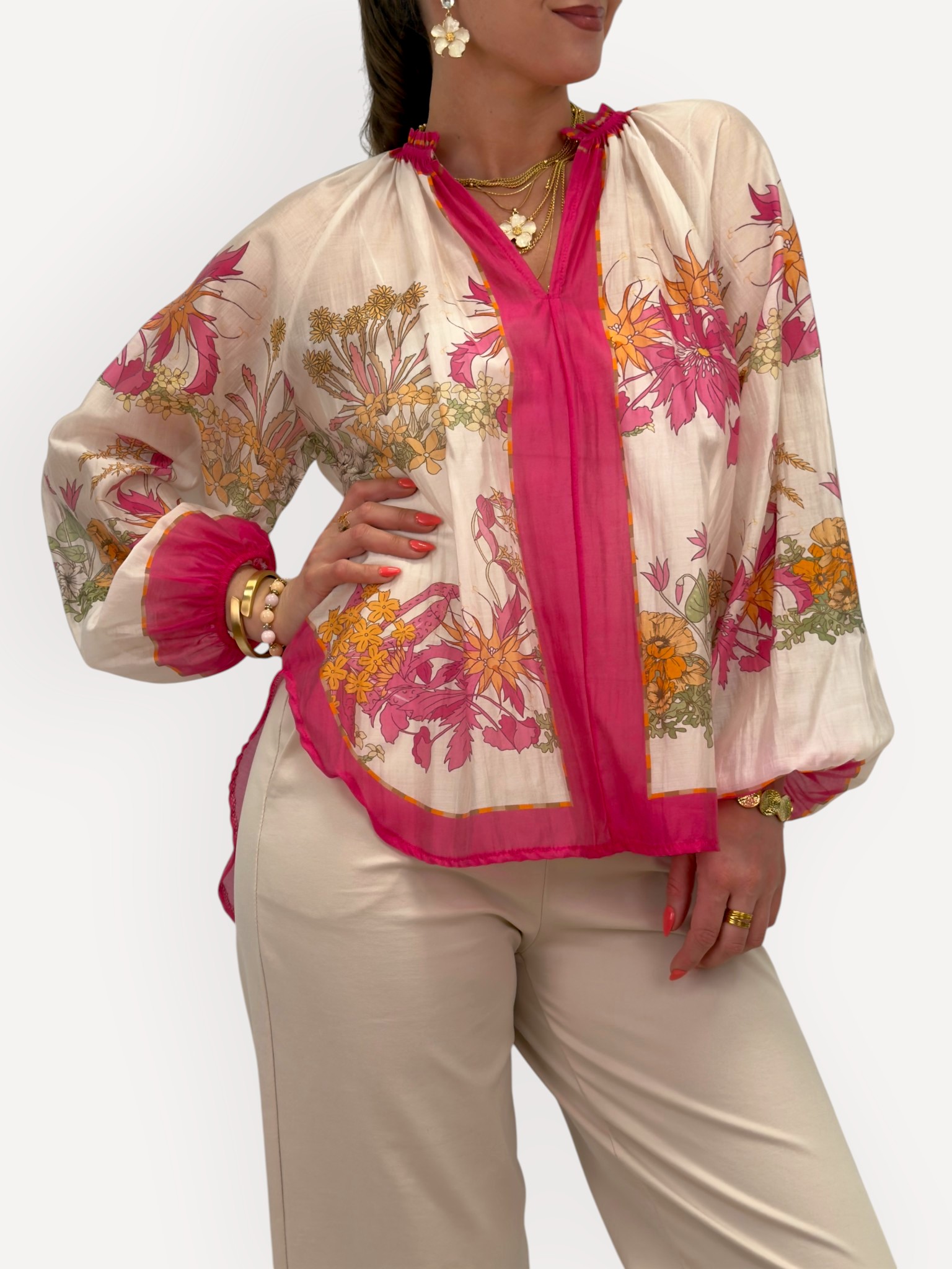 Blommig blus i tencel