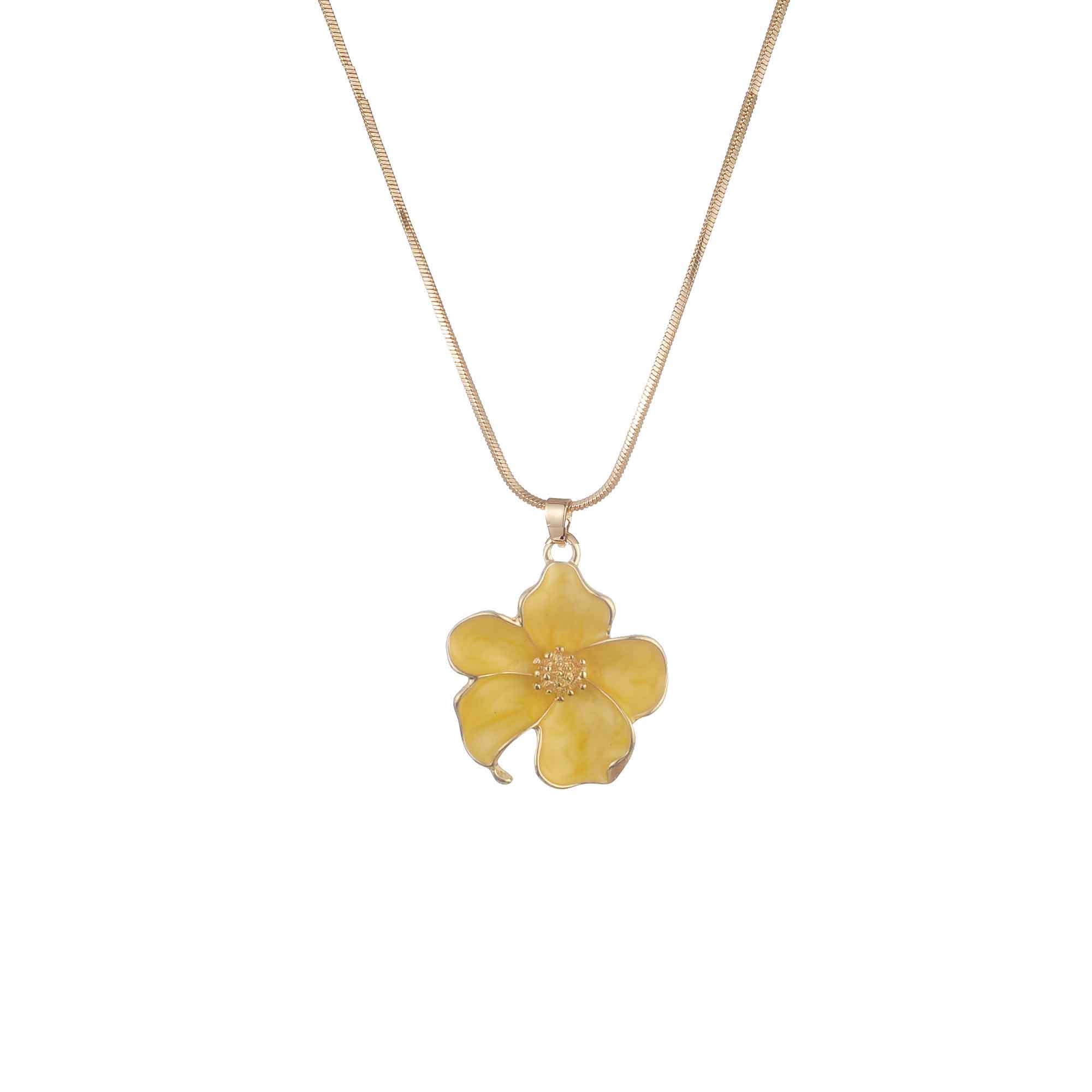 Short necklace