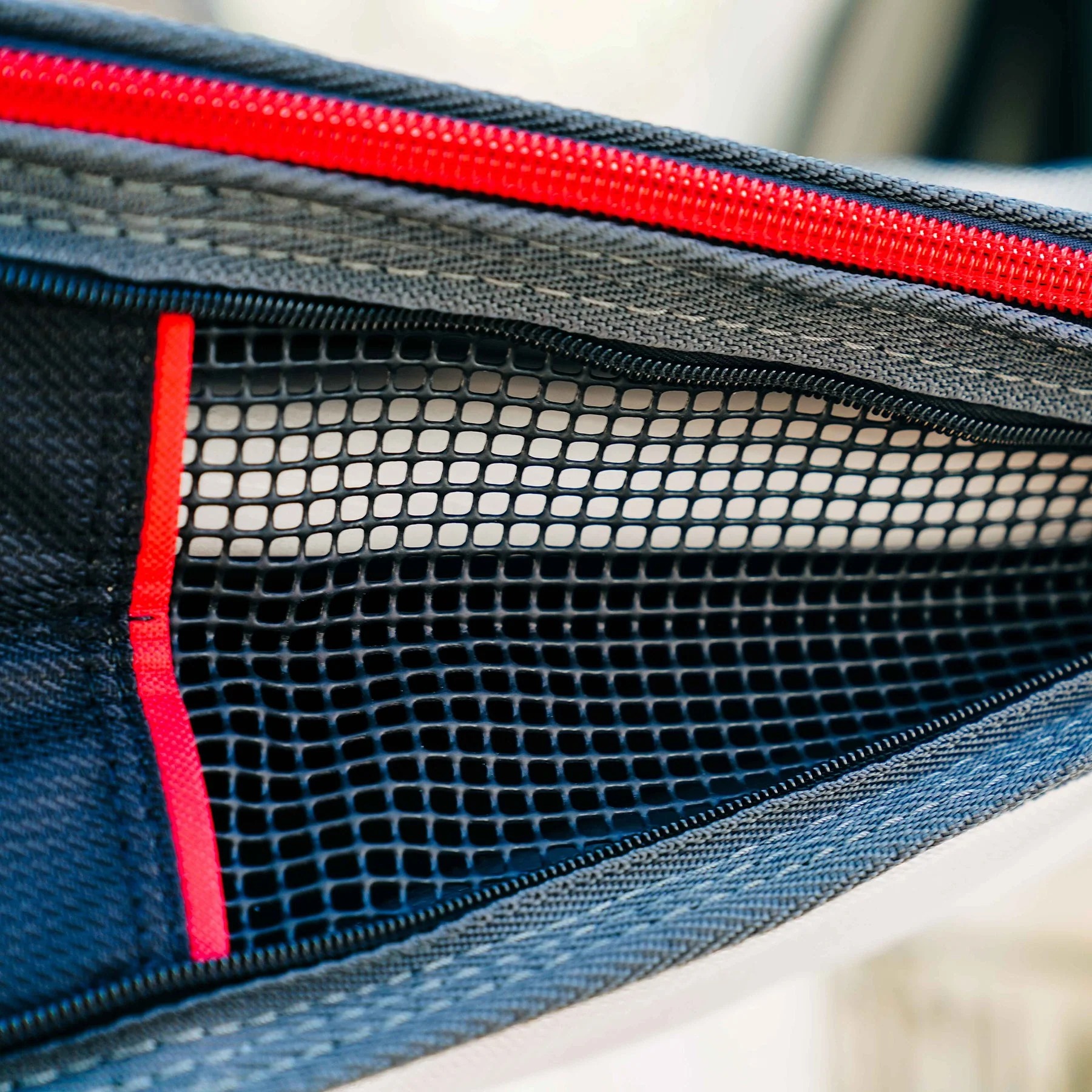 Ocean & Earth Aircon Fish Board Bag 6,8" Black/ Red - 3