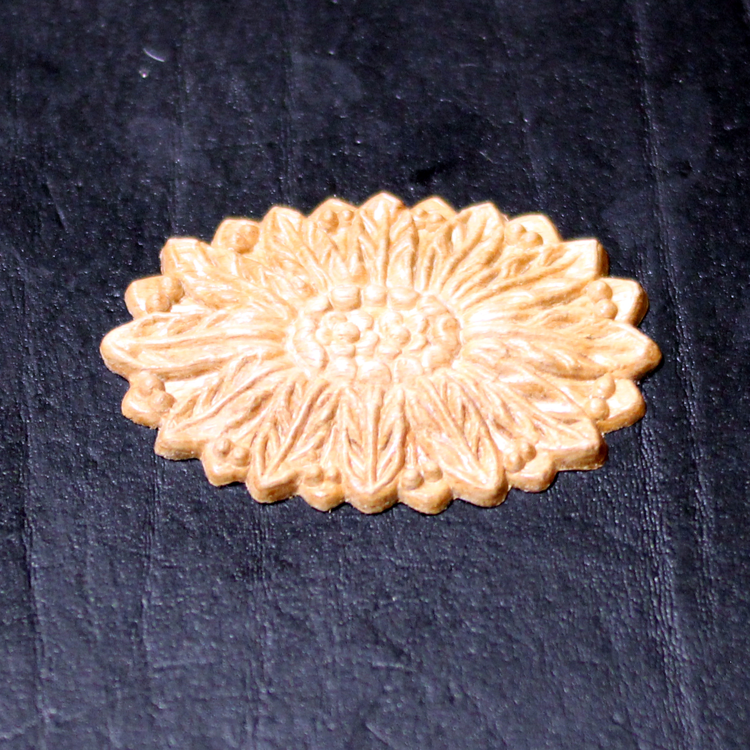 Träornament - Oval Rosett - SRO67/B - 2