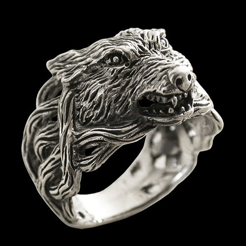Silverring med en detaljrik varg . - 2