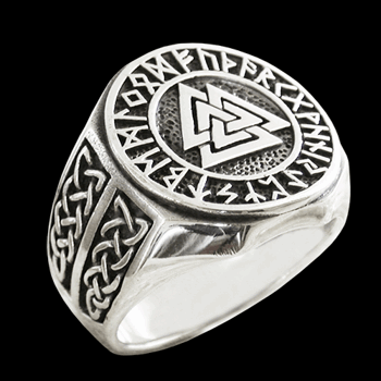 Valknut ring i Äkta silver.