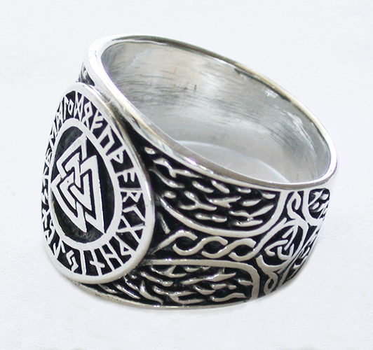 Klackring med Valknut. - 4