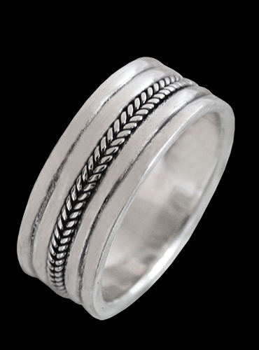 Flätad ring i Äkta silver.