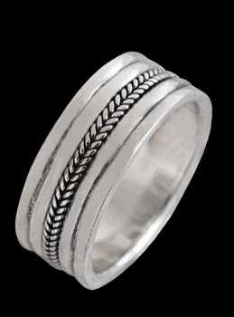 Flätad ring i Äkta silver.