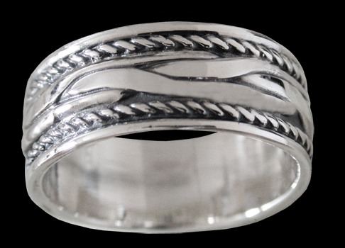 Ring i vikingastil. - 3