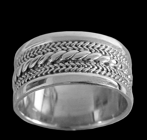Flätad ring i Silver. - 2