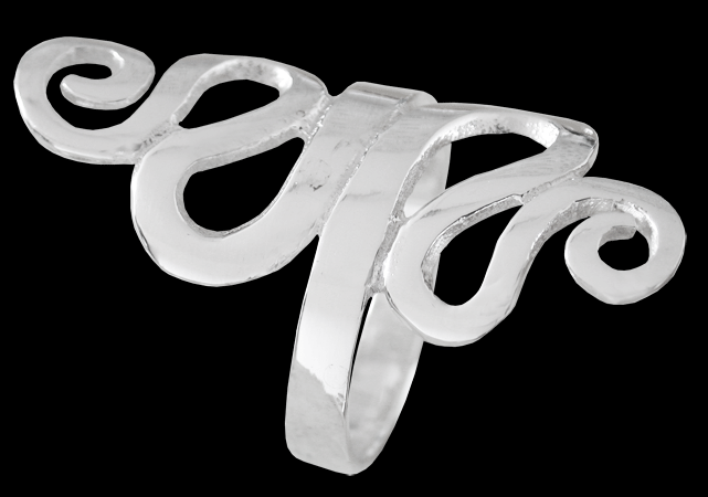 Snirklig ring Äkta silver.