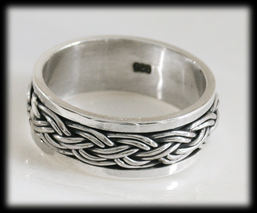 8.5 mm. Flätad Spinner ring / stressring i Äkta silver. - 3
