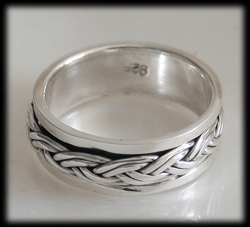 6.2 mm. Liten flätad Spinner ring i Äkta silver. - 4
