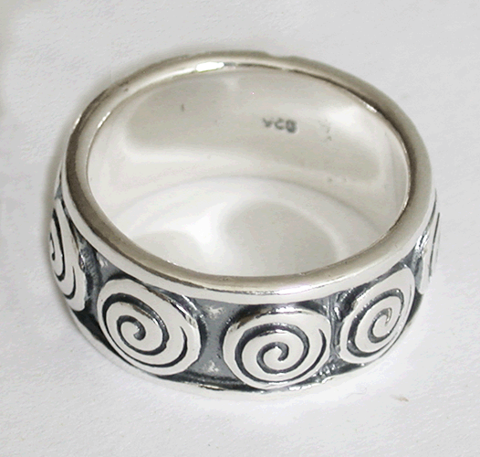 Elegant spiralring i Äkta silver. - 2