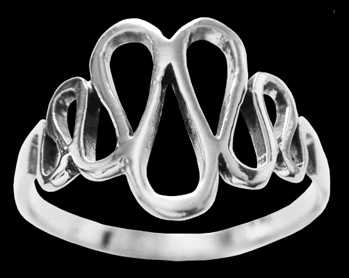Vacker snirklig ring. - 2