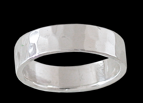 4 mm. Hamrad silverring. - 3