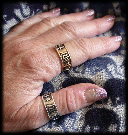 Futhark - Ring med runskrift i Äkta silver. - 6