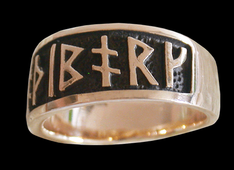 Ring med runskrift i brons. - 4