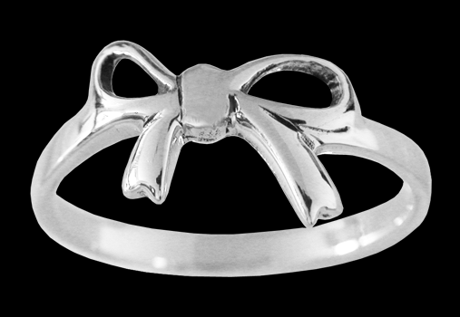 Liten rosettring i silver. - 2