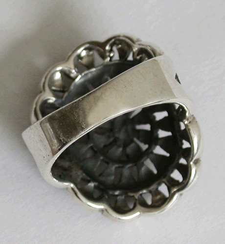 Annorlunda silverring. - 4