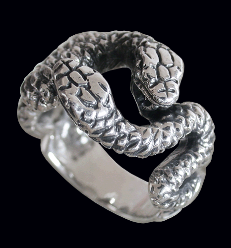 "Lovebite" silverring med två ormar. - 2