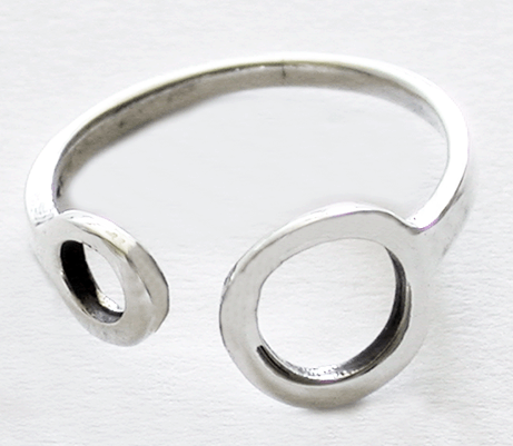 Stilren silverring. - 3