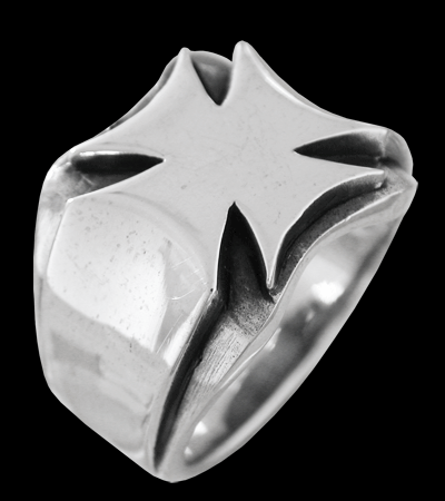 Slät Malteser ring.