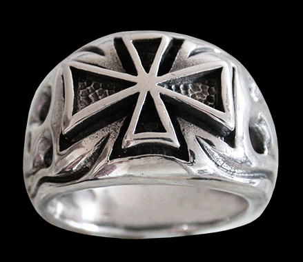 Fräck Malteserkors ring. - 2