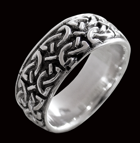 Keltisk ring i Äkta silver. - 2