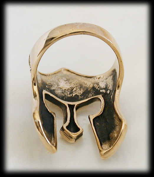 Krigshjälm vikingatid- En bronsring med en vikingahjälm. - 3