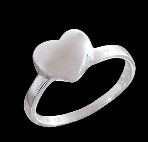 En traditionell hjärta ring i Äkta silver. - 2
