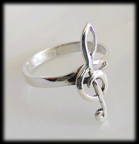 G-klav ring i Äkta silver. - 2