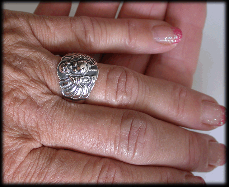 “Laughing Buddha” ring i Äkta silver. - 2