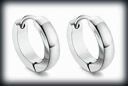 4 x 14 mm. Blanka örhängen i rostfritt stål .