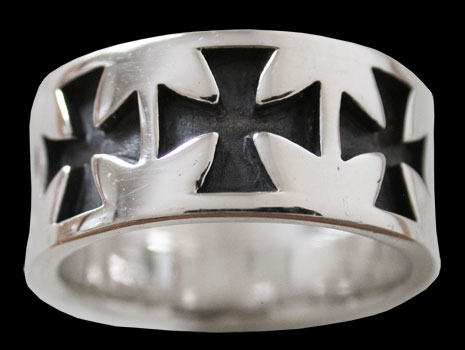 Ring i Äkta silver med fem Malteserkors. - 2