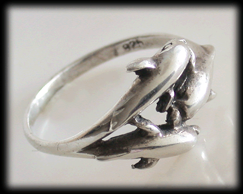Silverring med delfiner. - 3