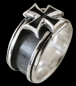 Ring med Malteserkors i Äkta silver.