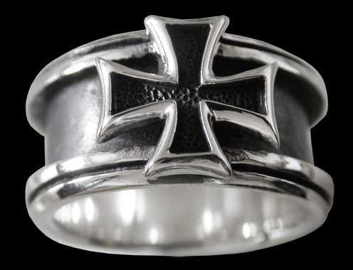Ring med Malteserkors i Äkta silver. - 2