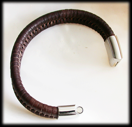 Brunt läderarmband med svart spänne. - 4