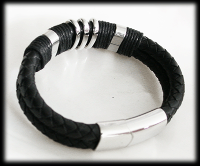Konstnärligt läderarmband i svart läder. - 3