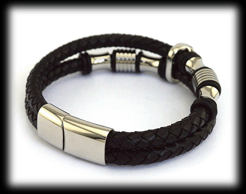 Kaxigt läderarmband med dödskalle. - 3