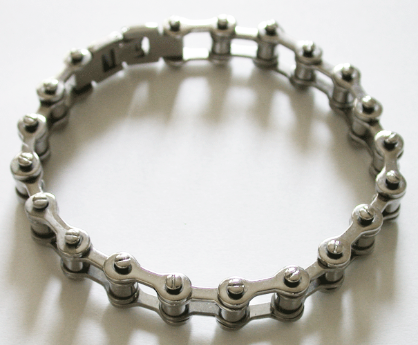 12.5 mm. Matt. MC Armband i stål.