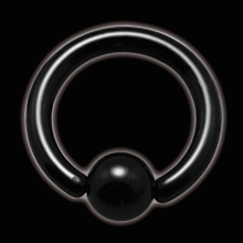 BKBC Ballclosure ring i svart stål.
